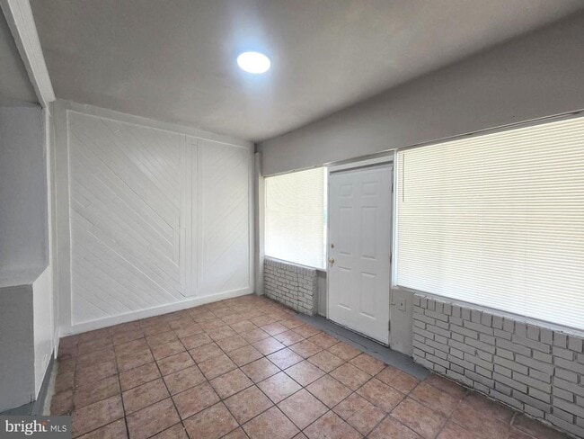 Building Photo - 5852 Pentridge St