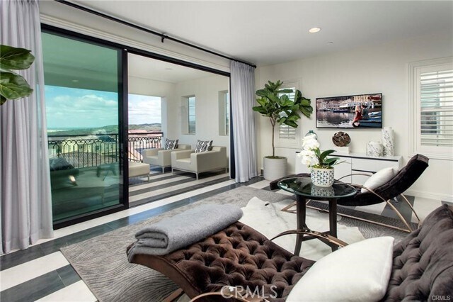 Building Photo - 27 Sorrel