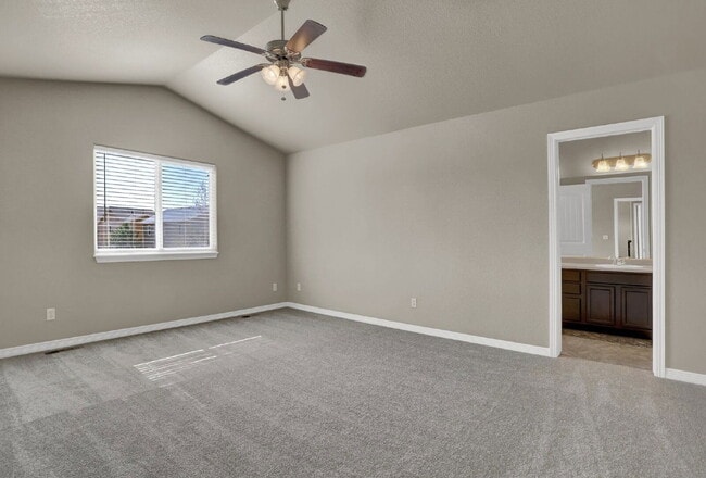 Building Photo - 2688 Sierra Springs Dr