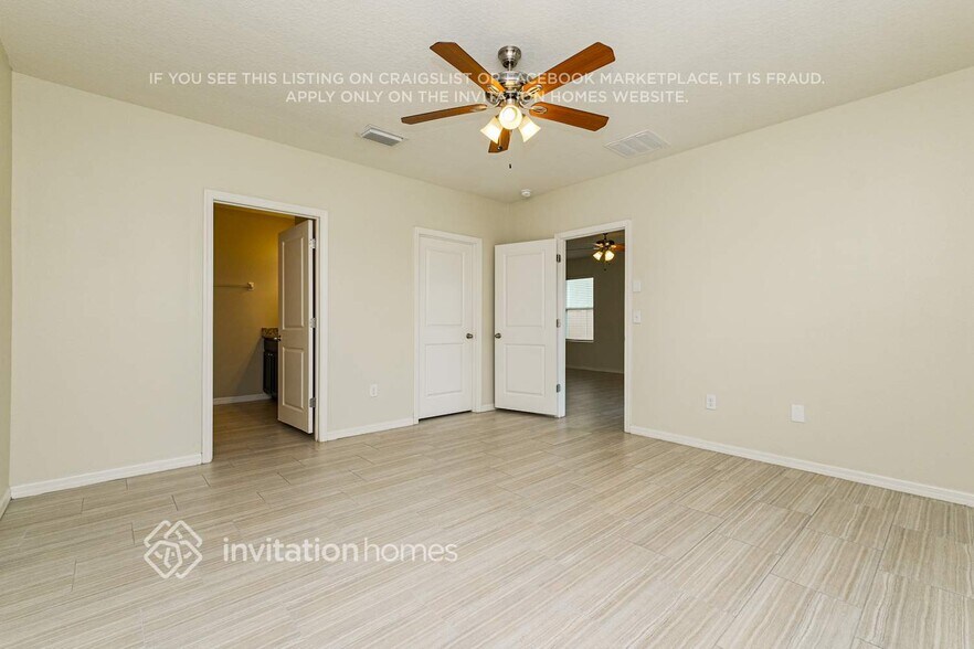 Building Photo - 8004 Pelican Reed Cir