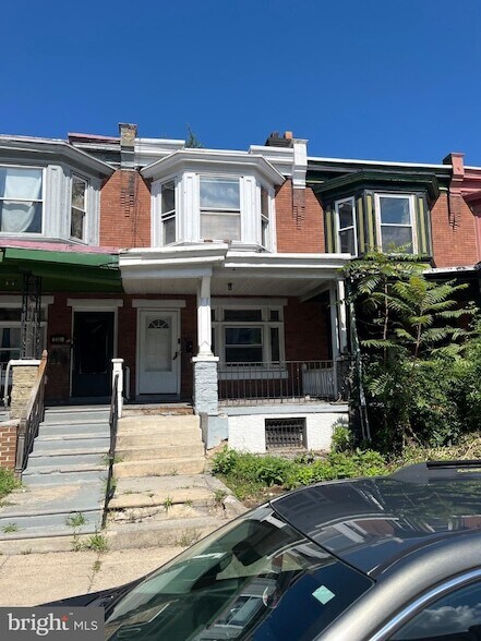 Building Photo - 231 W Clapier St