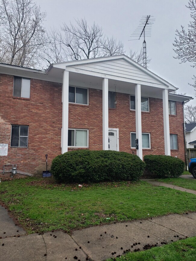 1147 Berdan Ave 1147 Berdan Ave Toledo OH 43612 Apartment Finder