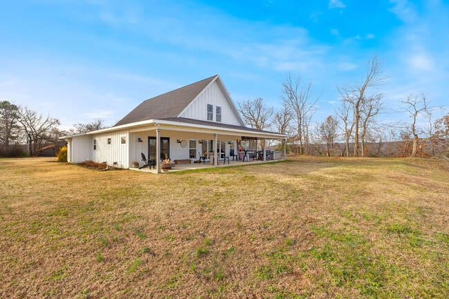 Building Photo - 149 NW Campbell Loop