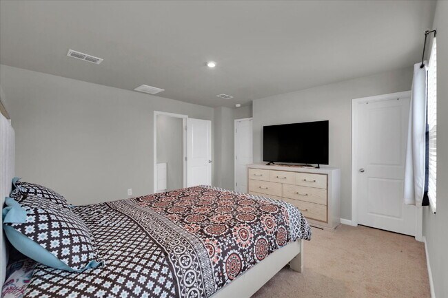 Building Photo - *Showings available starting after May 4th! / Beautiful 4BR / 2.5BA Home Offering Space, Comfort ...