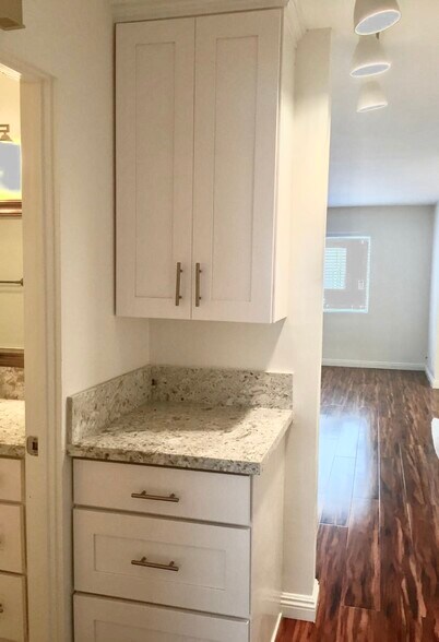 Building Photo - 1130 9th St