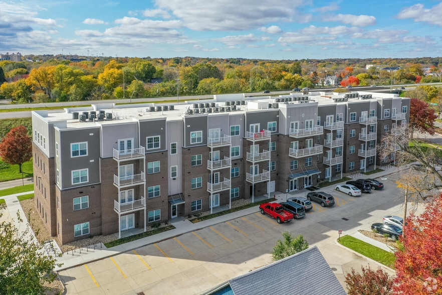 Primary Photo - Ashton Flats