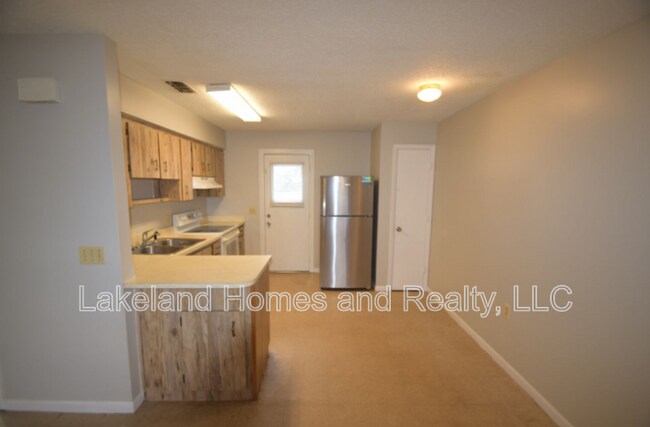 Building Photo - 117 Leelon Rd