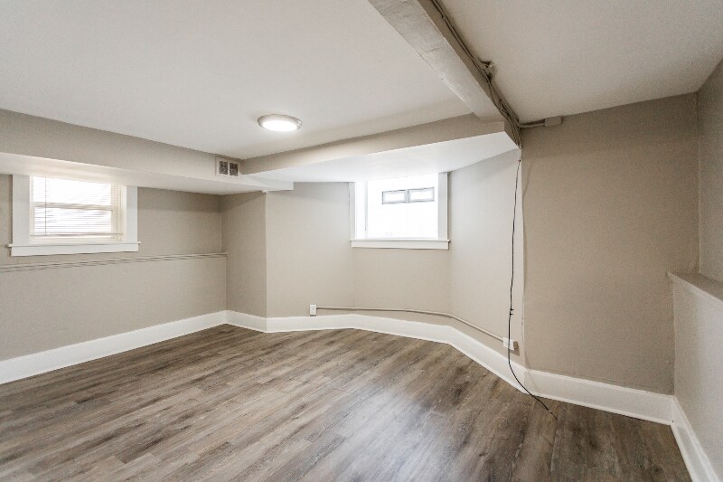 Building Photo - 73 E Palmer St