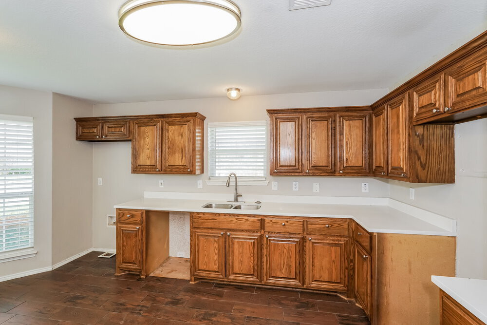 Building Photo - 1320 Sierra Blanca Dr