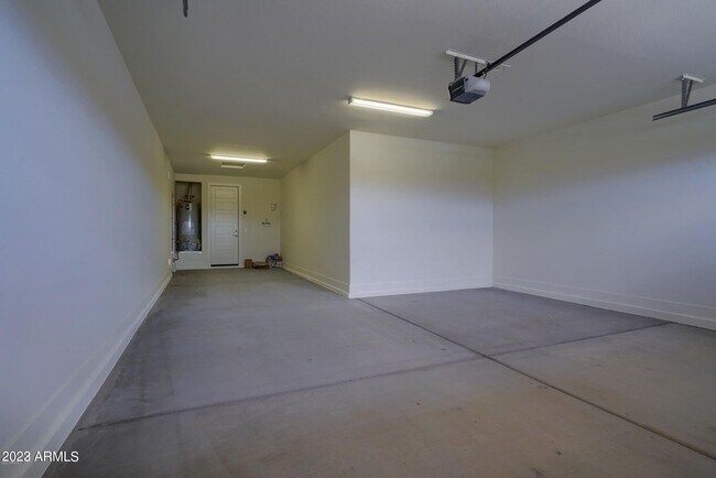 Building Photo - 5139 N 187th Ln