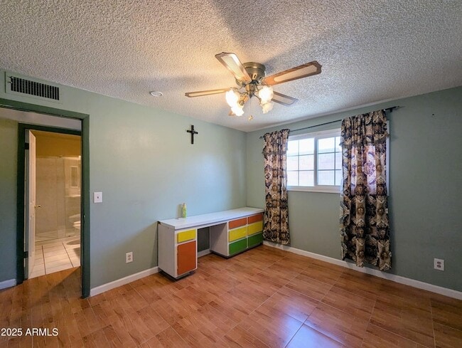 Building Photo - 4019 W San Miguel Ave