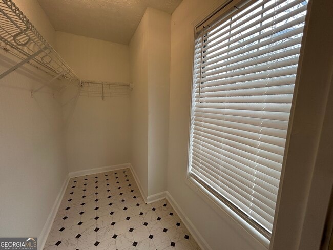 Building Photo - 7065 Wessex Way