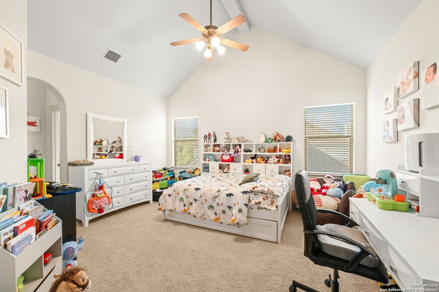 Building Photo - 846 Fawnway