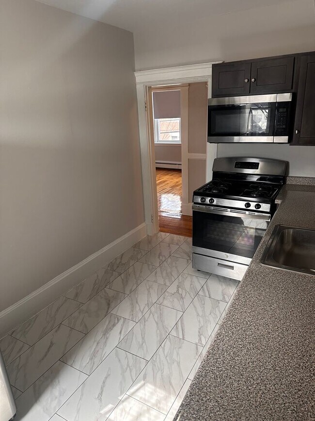 Building Photo - Great 2 bedroom apartment.