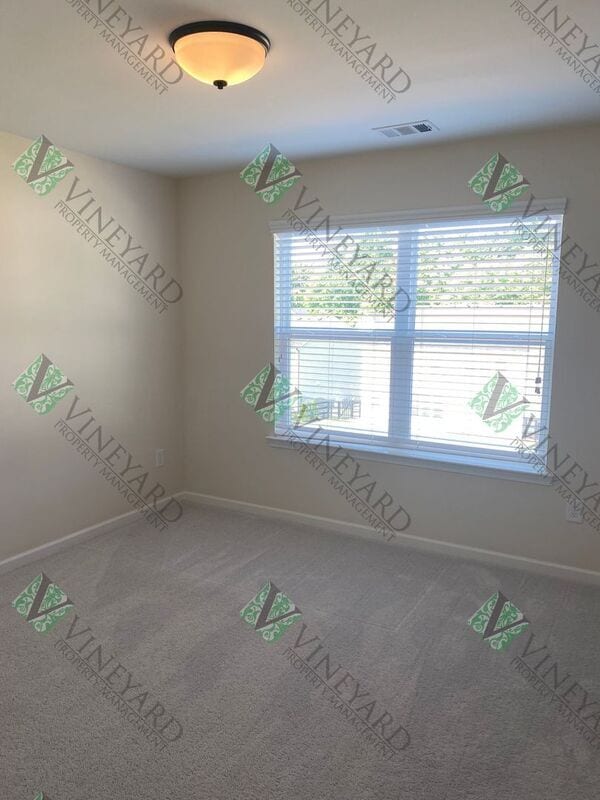 Building Photo - 4530 Seacliff Ct
