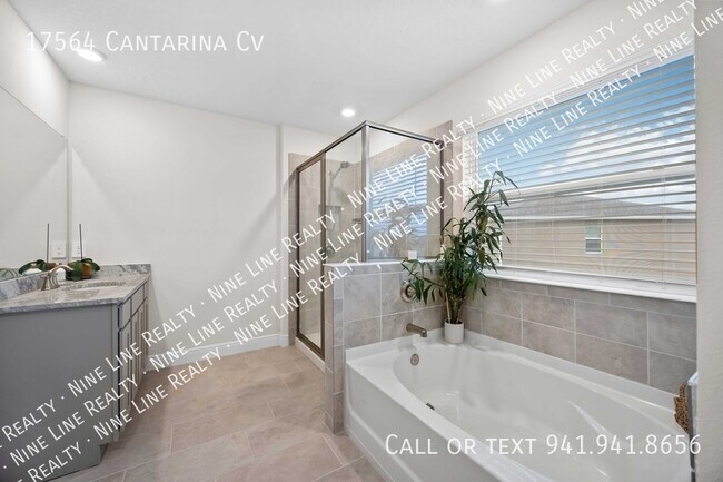 Building Photo - 17564 Cantarina Cove