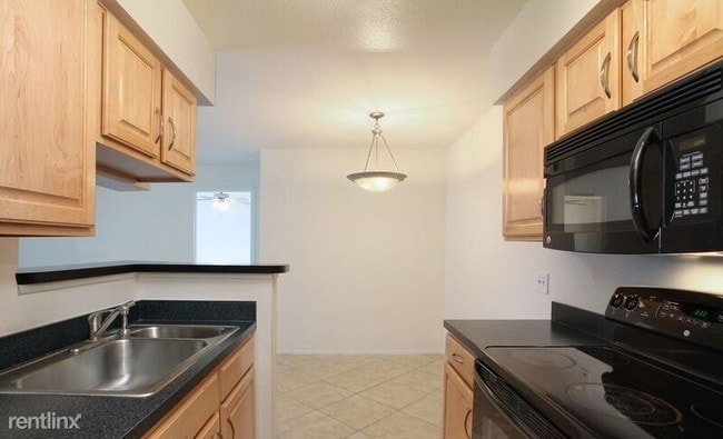 Building Photo - 8500 Belcher Rd N