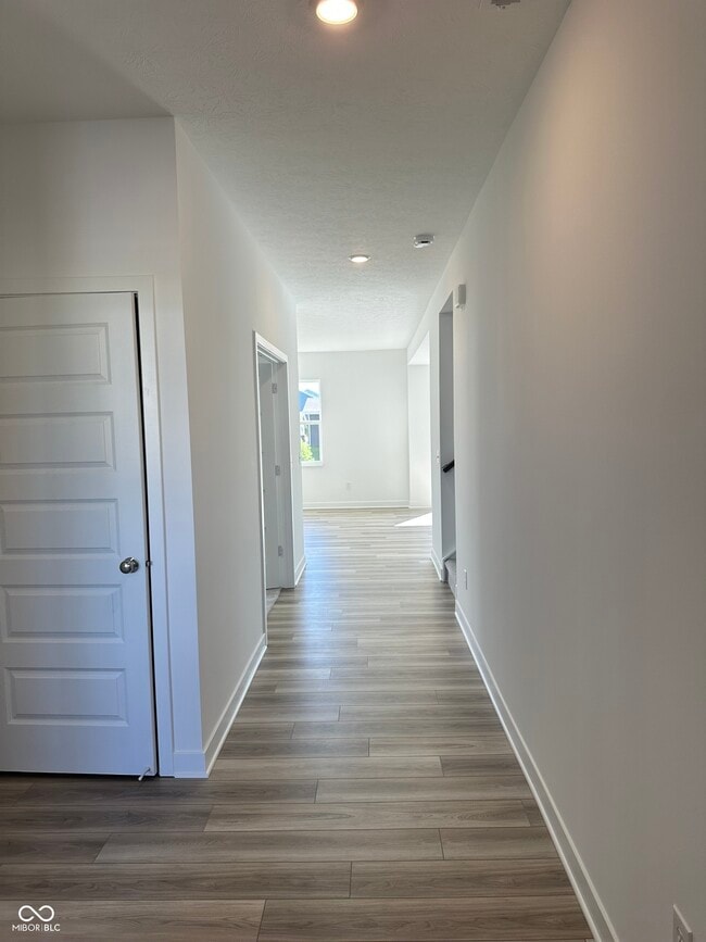 Building Photo - 8560 Tripp Rd