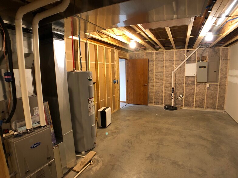 Building Photo - 1107 Hansen St