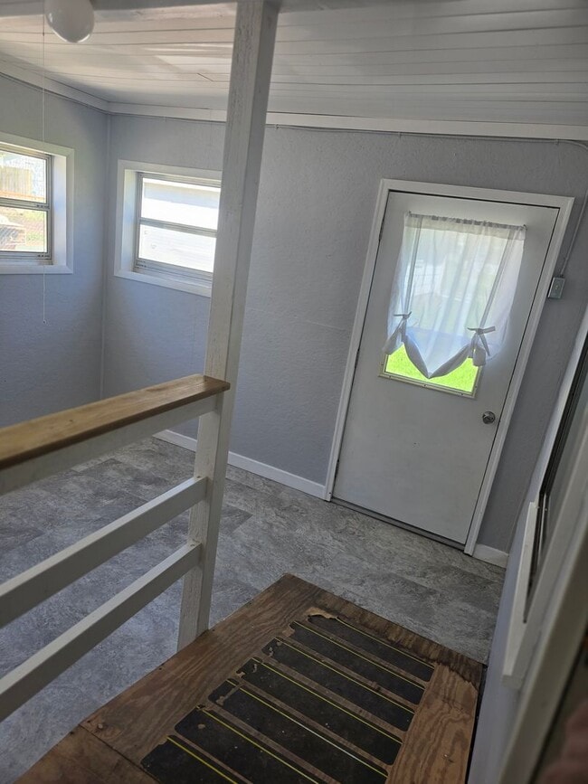 Building Photo - 705 Taylor St