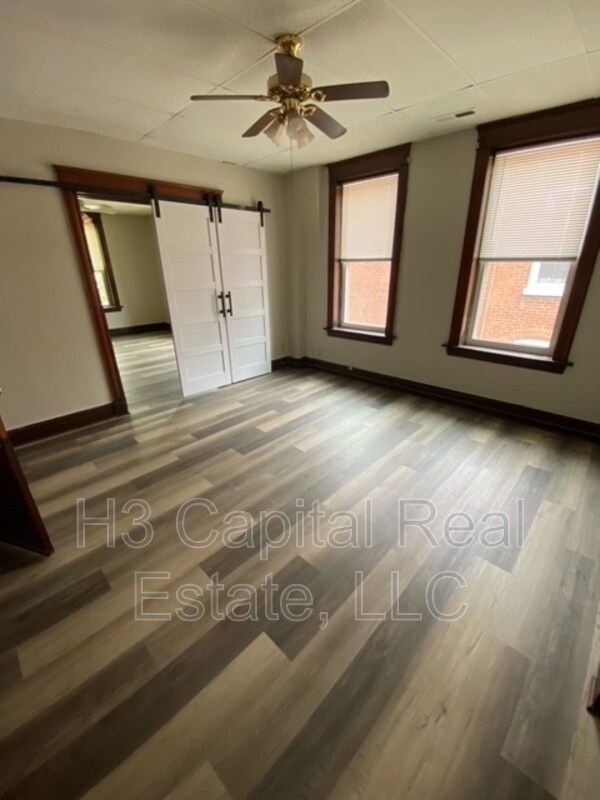 Building Photo - 2214 Edison Ave