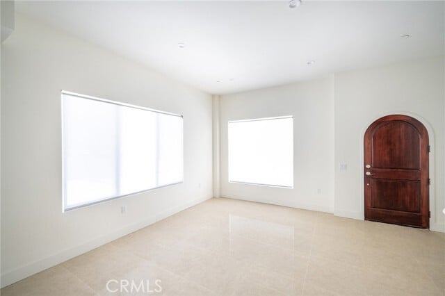 Building Photo - 2341 Mira Vista Ave
