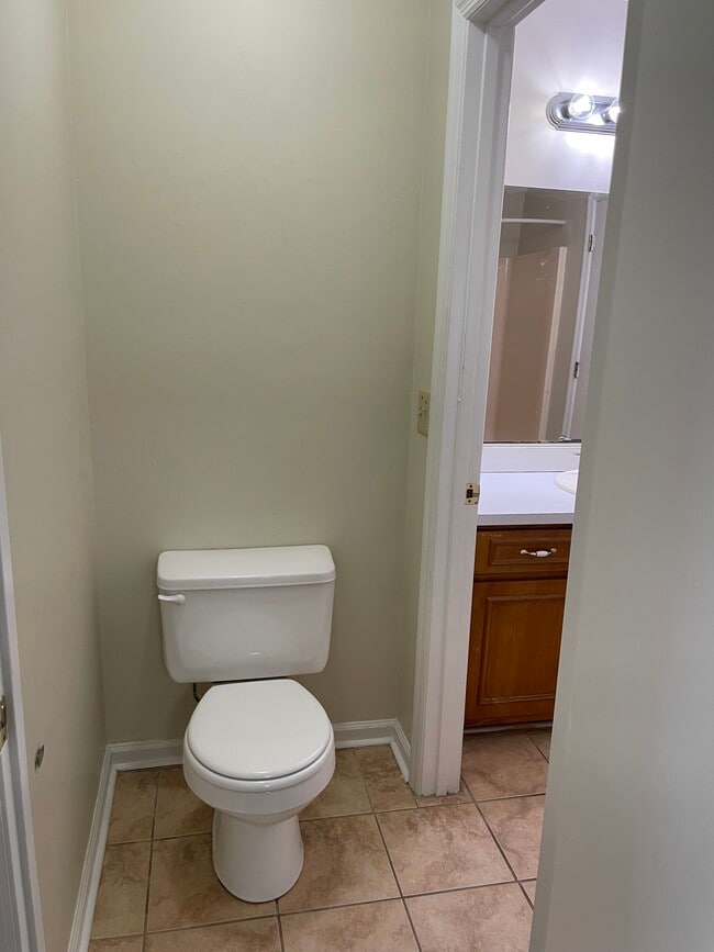 toilet - 2930 Lee Rd 430
