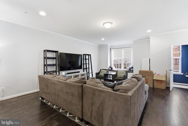 Building Photo - 7722 Dagny Wy