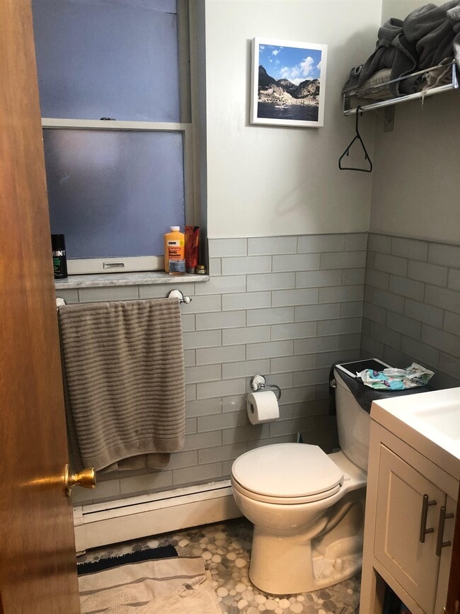 Building Photo - 809 Washington St