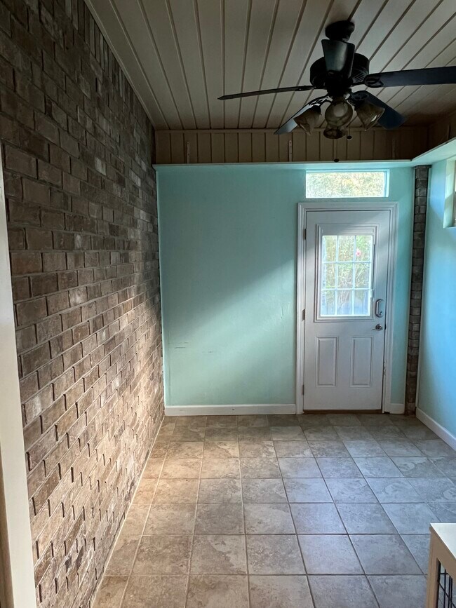 Building Photo - 509 Eagle Springs Dr