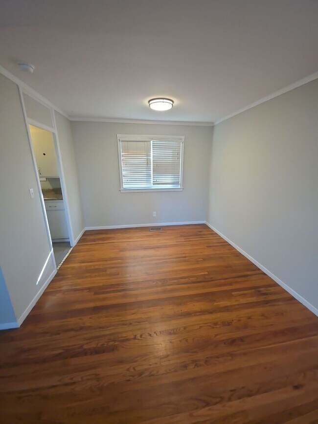 Building Photo - 3-Bedroom Single-Family Home Near TTU with Hardwood Floors and Carport