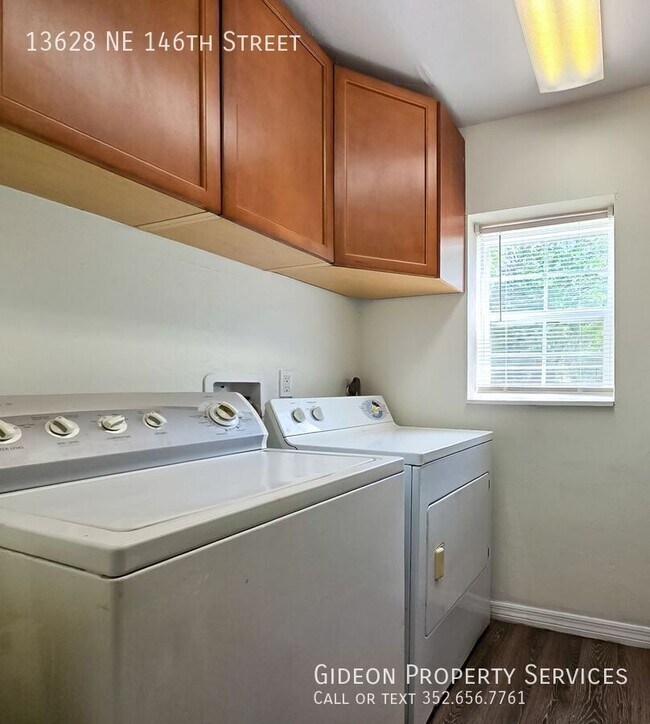 Building Photo - 13628 NE 146th St