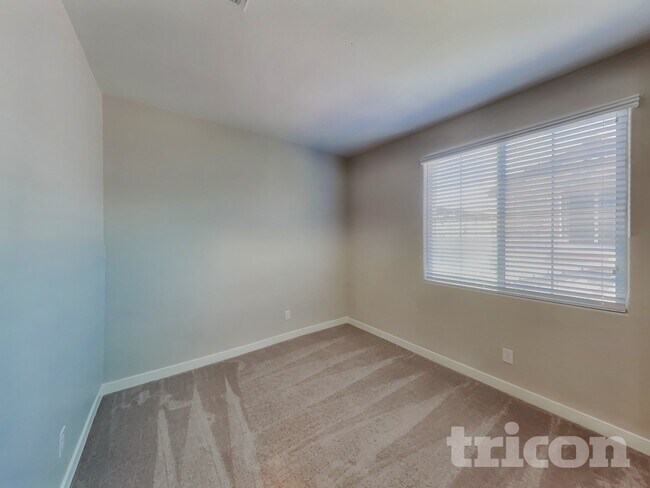 Building Photo - 2929 N 28th St