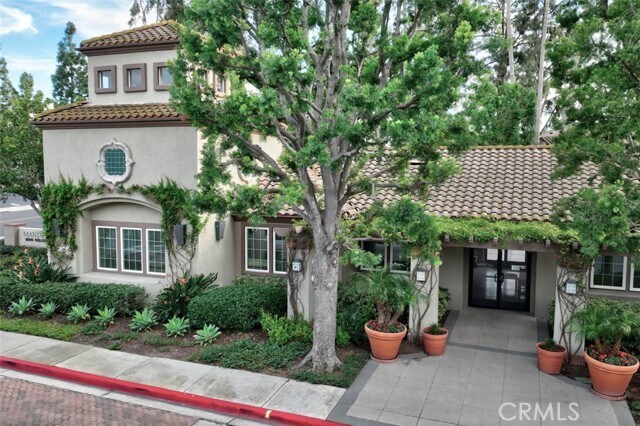 Building Photo - 2800 Keller Dr