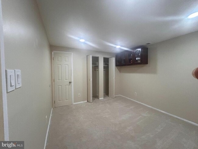 Building Photo - 10217 Savoy Ct