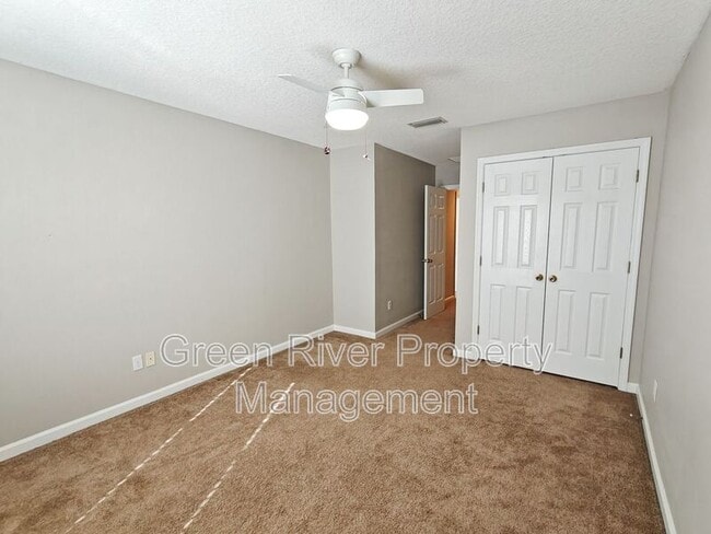 Building Photo - 1500 Calming Water Dr