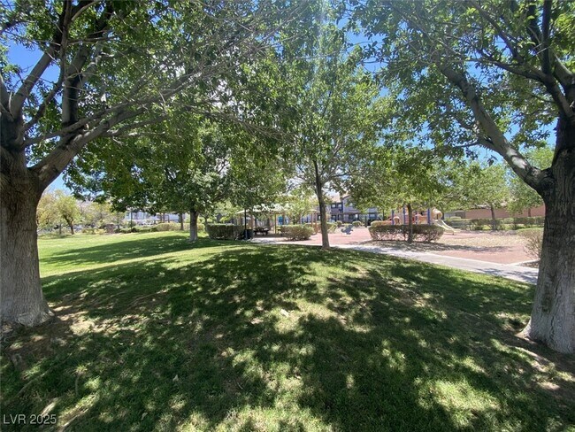 Building Photo - 45 Maleena Mesa St
