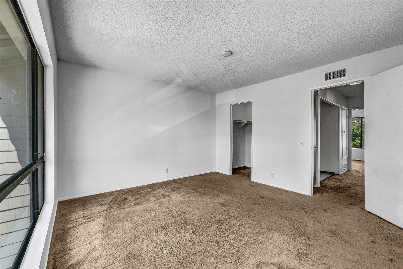 Building Photo - 25885 Trabuco Rd