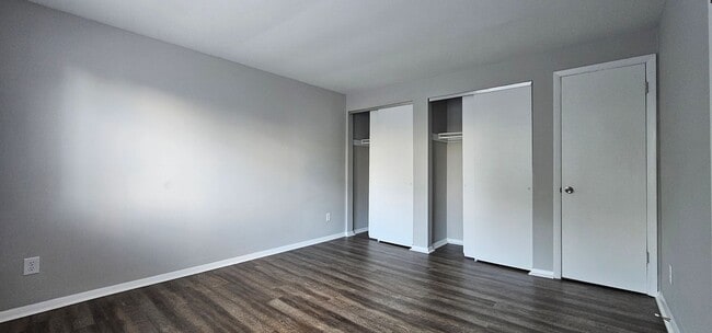 Building Photo - Spacious 1-Bedroom Apartment in Peaceful K...