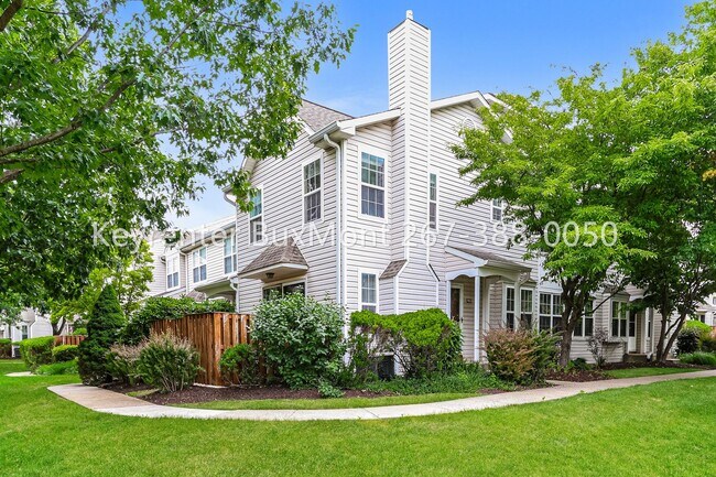 Building Photo - Makefield Glen 2-bedroom, 1.5-bath townhome
