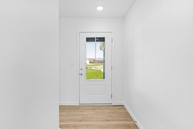 Building Photo - 804 S Lambert Cir