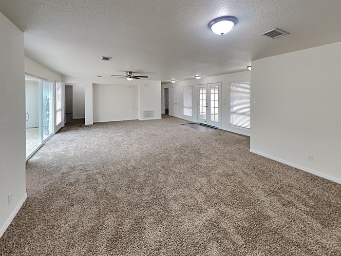 Building Photo - 2405 Avenue G