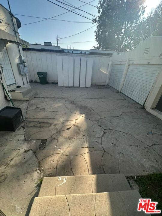 Building Photo - 509 N Vista St