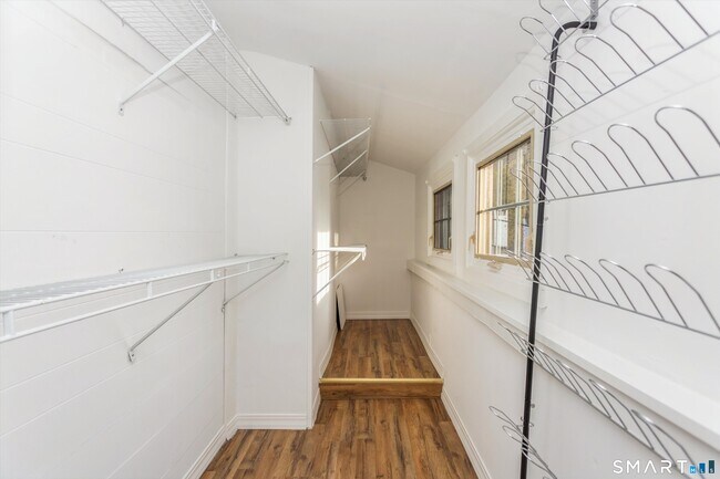 Building Photo - 181 E Putnam Ave