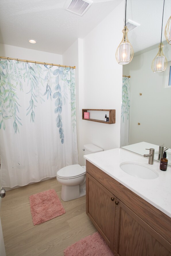 Building Photo - 4872 E Dorado Ave