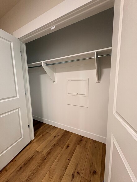 Building Photo - 5472 N Orville St