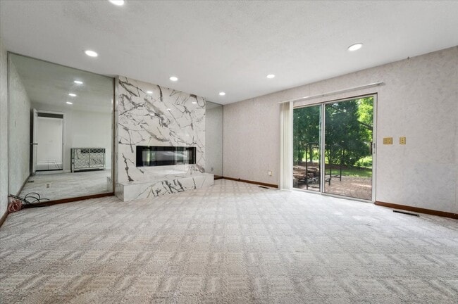 Building Photo - 2196 Willow Leaf Dr