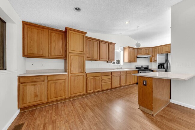 Building Photo - One Level Home in Stead