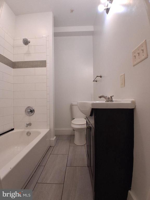 Building Photo - 6104 Market St