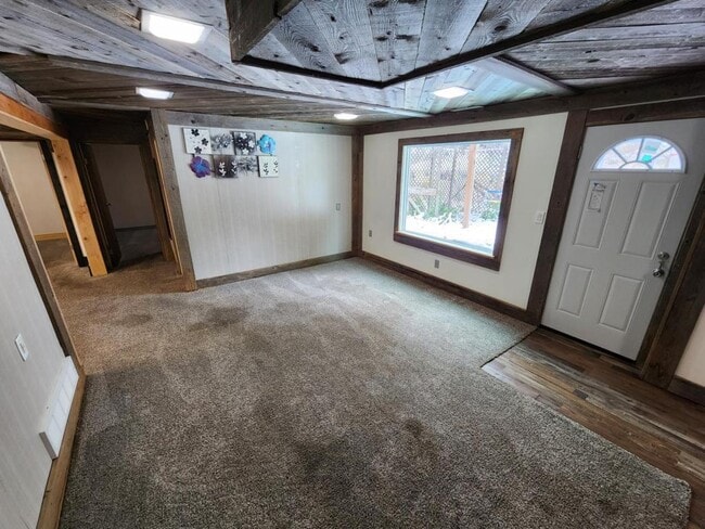 Building Photo - 2318 E Boulevard Ave